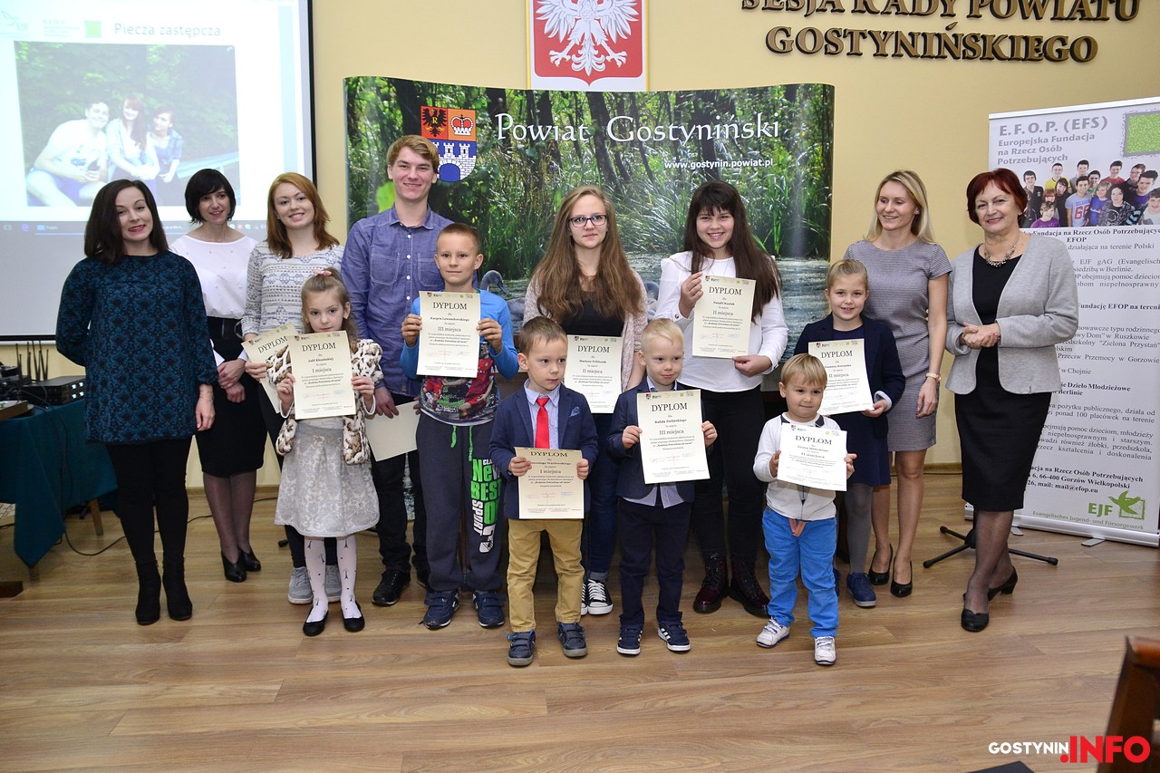 Zwycięzcy konkursu „Rodzina Potrzebna od zaraz" odebrali nagrody [ZDJĘCIA+WYNIKI]