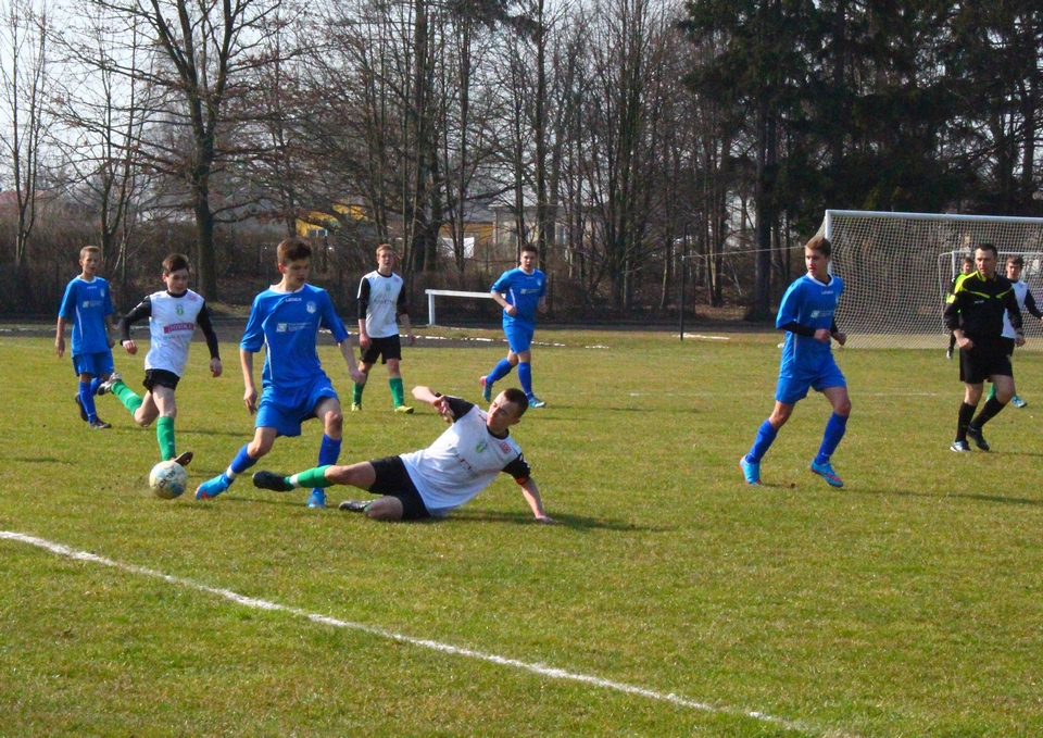 Przegrana trampkarzy pomimo prowadzenia do przerwy