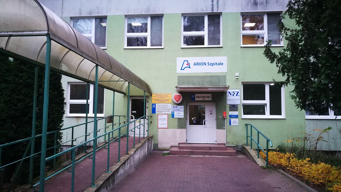 Brak punktu pierwszej pomocy i pogotowia w Gostyninie. Mieszkańcy winią "dobrą zmianę"
