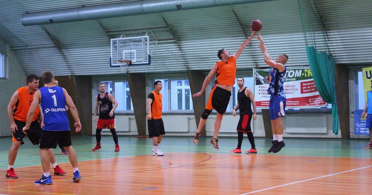 Turniej koszykówki 11 listopada: wygrana Alpha Team Płock [ZDJĘCIA+WYNIKI]