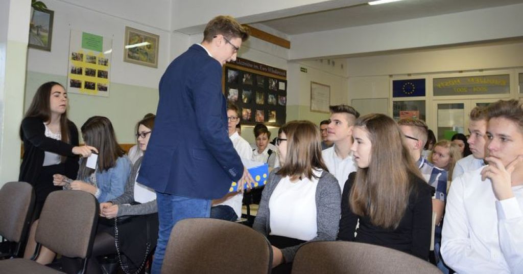 Czy warto wiązać swoją przyszłość z Gostyninem? Dyskusja uczniów SP5 Gostynin [ZDJĘCIA]