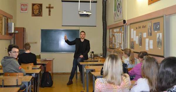 Stres można pokonać. Warsztaty w LO Gostynin [ZDJĘCIA]