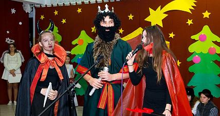 Szkoła Podstawowa Nr 5 Wystawiła J...