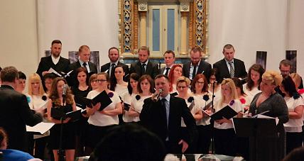 Vox Singers Zaśpiewał żydowskie Ut...