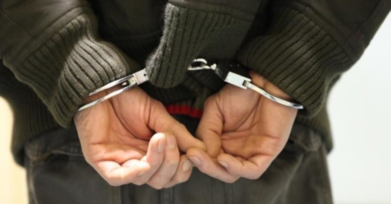 Wandal wybijał szyby w oknach. Grozi mu 5 lat więzienia