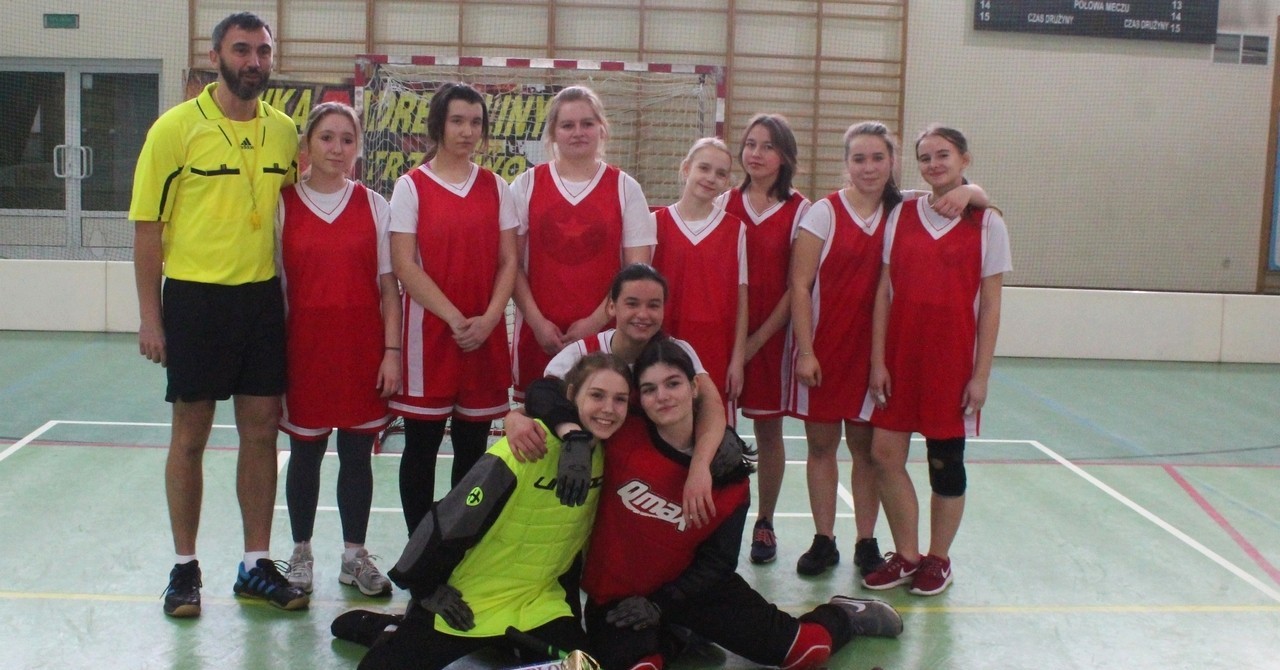 Zawodniczki G2 zwyciężyły w XX Mistrzostwach Powiatu w unihokeju [ZDJĘCIA+WYNIKI]