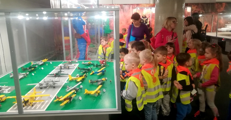 Maluchy z Akademii Przedszkolaka w krainie klocków LEGO [ZDJĘCIA]