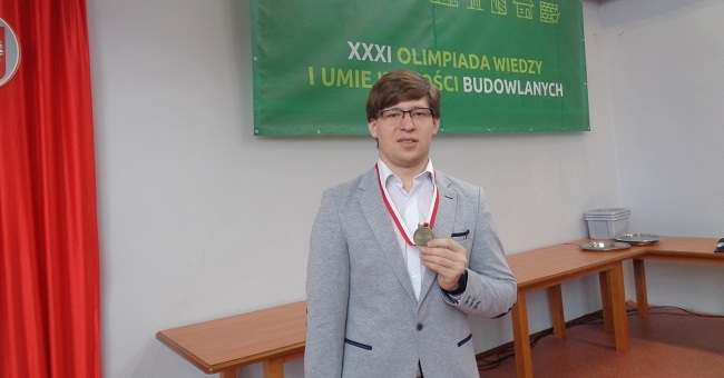 Wiktor Rękawiecki z GCE laureatem ogólnopolskiej olimpiady [ZDJĘCIA]
