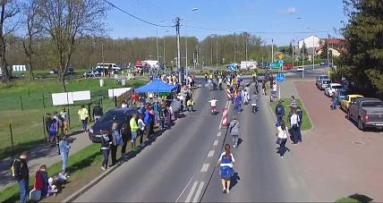 Unikalne Wideo. Wyścig O ...