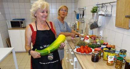 Seniorzy Z Klubu "parostatek"...