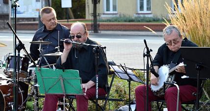 Jazzowe Klimaty Na Rynku Miejskim...