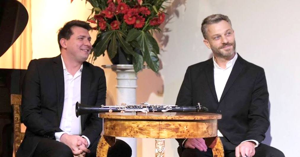 "Poezja na XXI wiek pełen samotności…". Koncert chopinowski w Sannikach [FOTO]