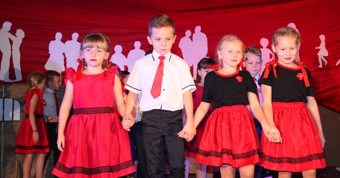 Biało-czerwono w pacyńskiej szkole [ZDJĘCIA]