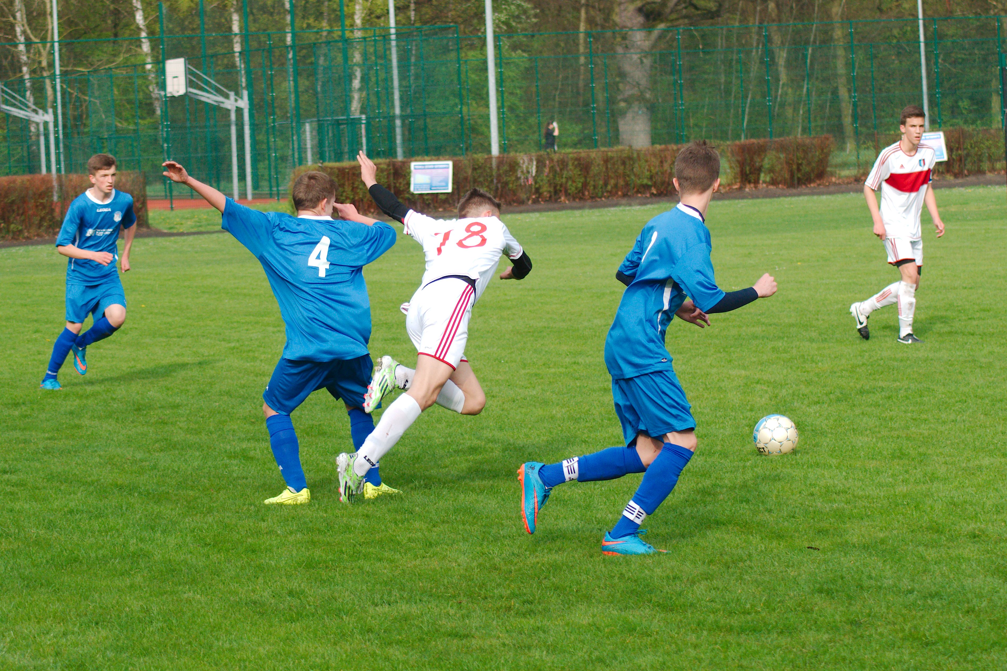 Wysoka siedmiobramkowa porażka trampkarzy