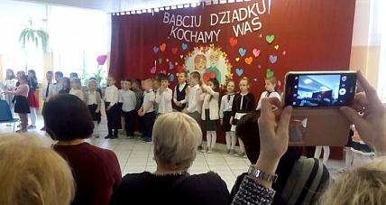 Uroczysty Dzień Babci I Dziadka ...