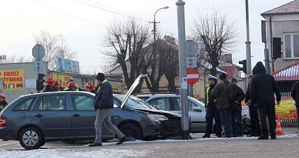 Wypadek Na Skrzyżowaniu Ul. ...
