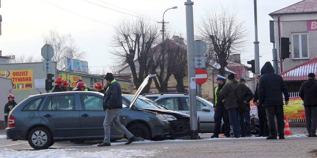 Wypadek na skrzyżowaniu ul. Wojska Polskiego i  Floriańskiej