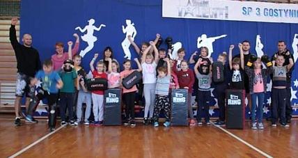 Jak Zachować Się W Kontaktach Z...