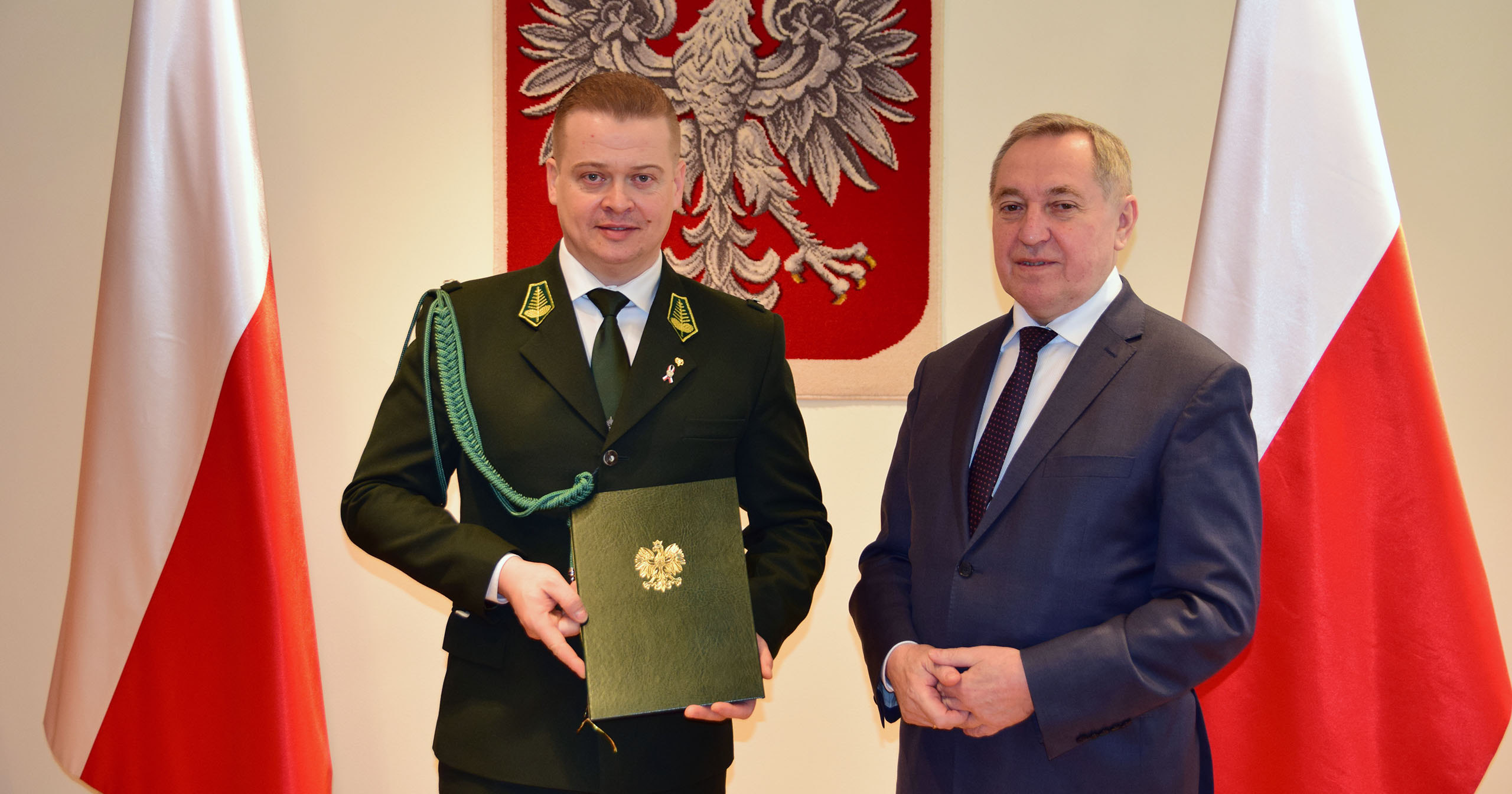 Kandydował z list PiS. Został Przewodniczącym PZŁ
