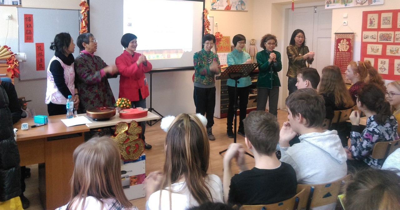 Azjatycka przygoda w Jedynce [ZDJĘCIA]