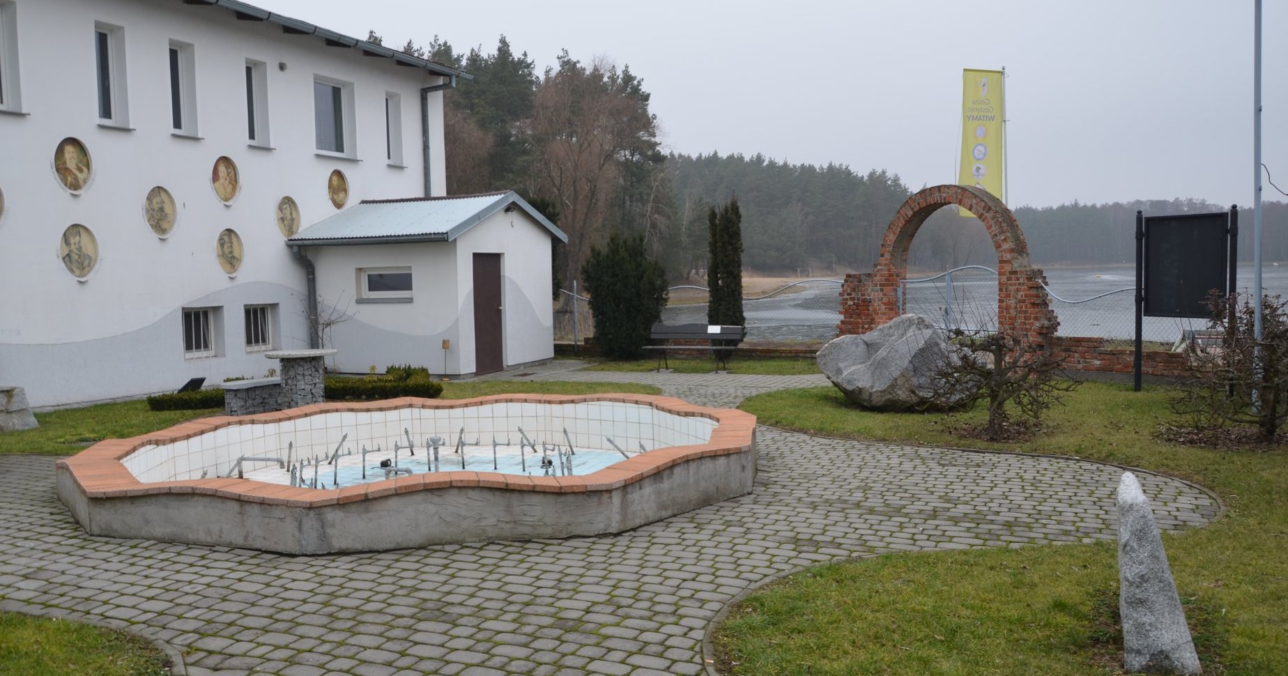 Stary Młyn nad Zalewem Piechota jest na sprzedaż [ZDJĘCIA]