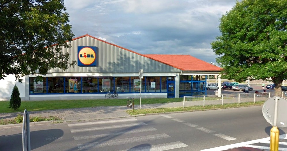 Lidl wycofuje ze sprzedaży popularną herbatę. Była szkodliwa dla zdrowia