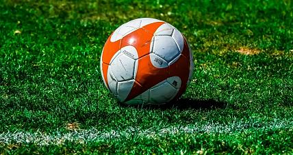 Zorza Rozgromiła Szopena