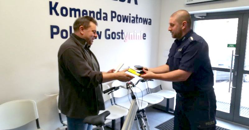 Już tysięczny rower został oznakowany przez gostynińskich policjantów [ZDJĘCIA]