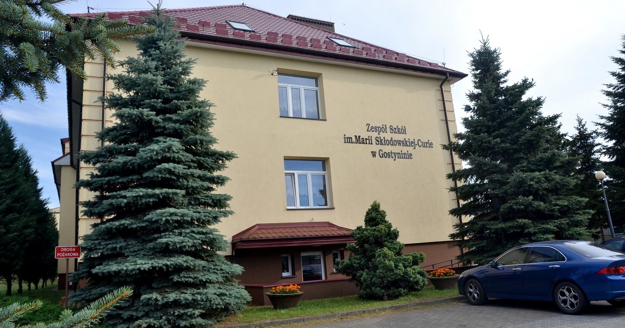 Będzie nowe boisko i modernizacja pracowni informatycznej w Zespole Szkół