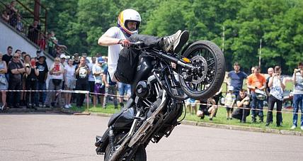 Płocki Motocyklista Trafił D...