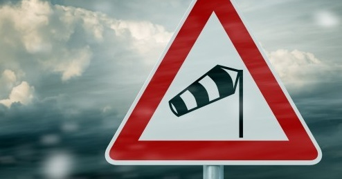 IMiGW ostrzega przed silnym wiatrem