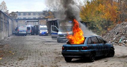 Sceny Jak Z Filmu. Napad Na...