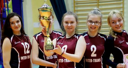 Siatkarki Lo Gostynin Wygrały ...