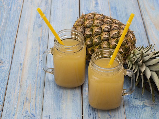 Czy sok ananasowy  ma dużo kalorii? Sprawdziliśmy