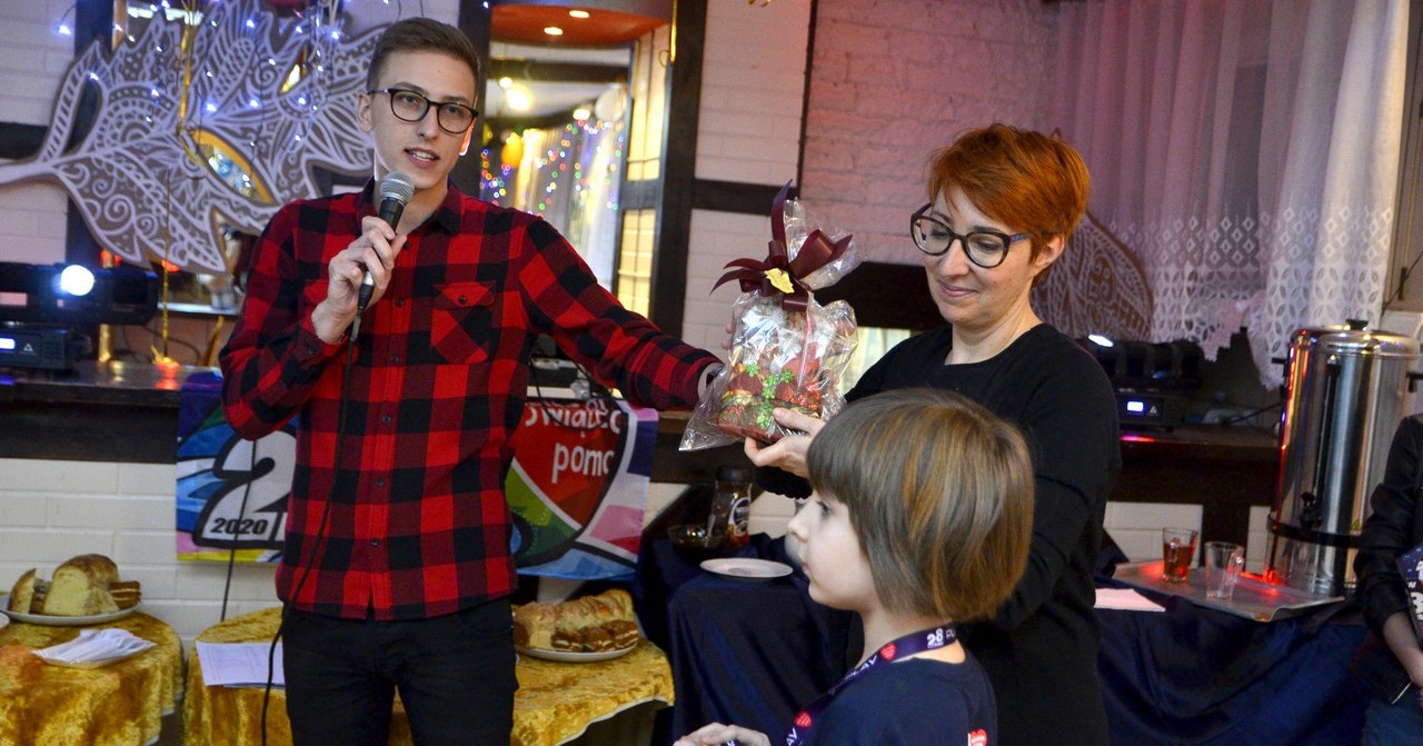 Seniorzy dla WOŚP. Wieczorek taneczny w MCK [ZDJĘCIA+VIDEO]