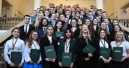 Młodzieżowi Radni Wybrali P...