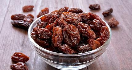 Zawartość Kalorii W Rodzynkach. D...