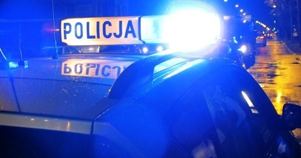 Pijany uszkodził policyjny radiowóz