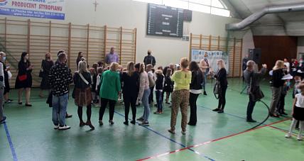 Uczniowie Wrócili Do Szkół. Ja...