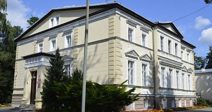 Pracownik Szkoły W Lucieniu ...