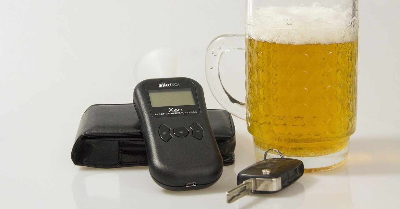 Był kompletnie pijany, zatrzymał go policjant po służbie