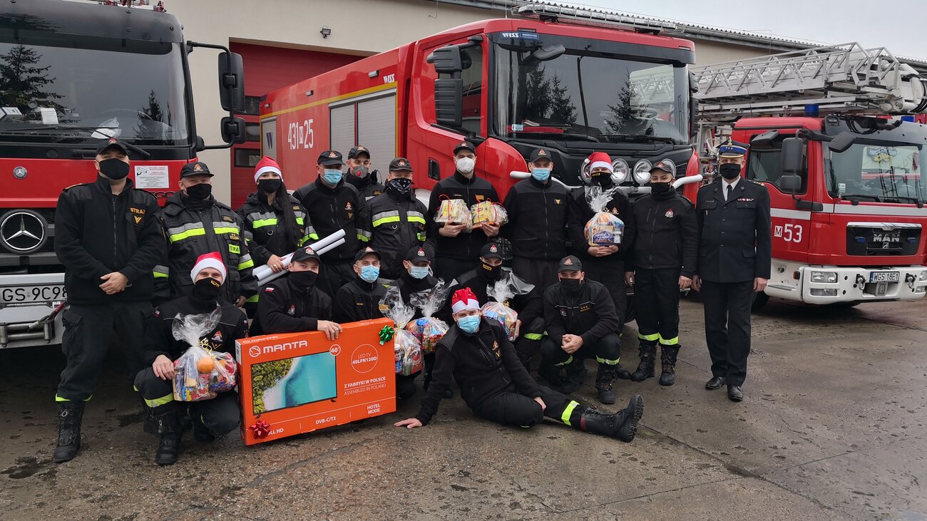 Świąteczny podarunek gostynińskich strażaków