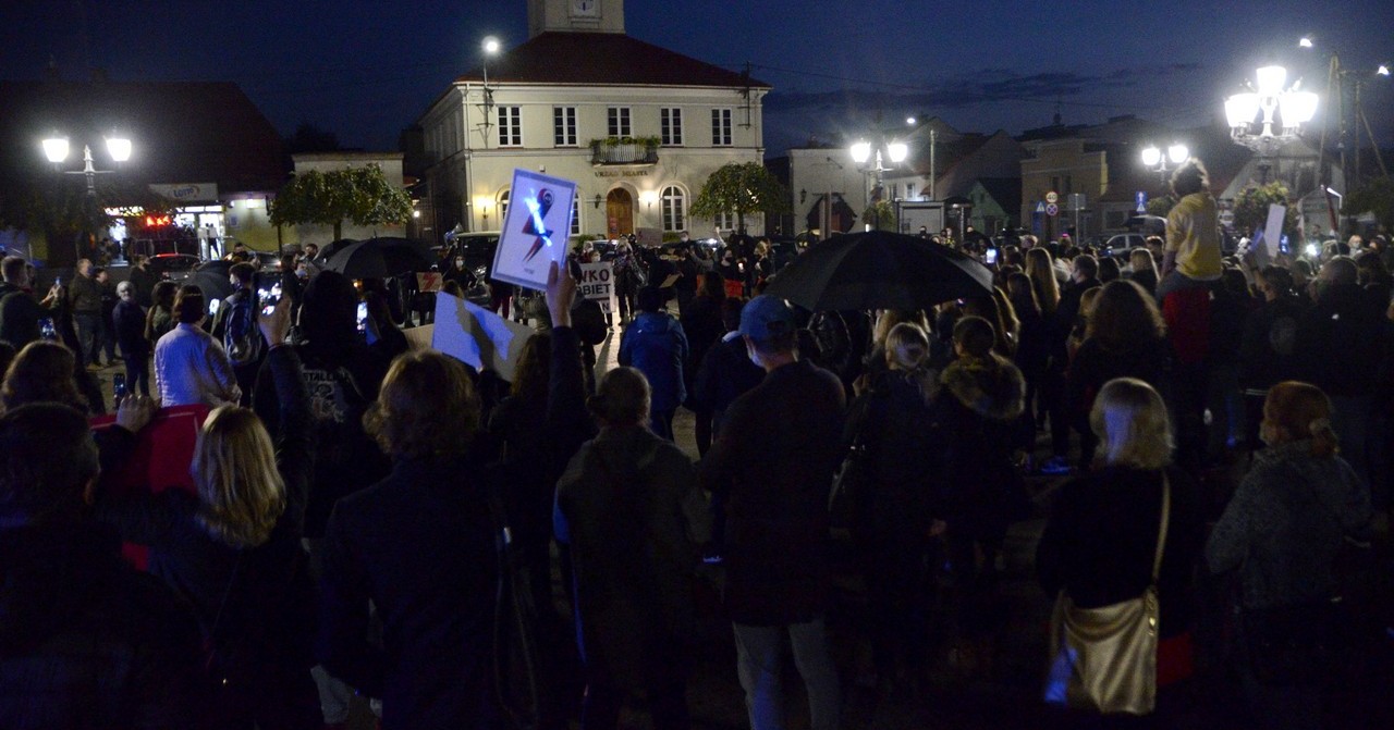 Aborcja: Trybunał Konstytucyjny opublikował uzasadnienie. Trwają protesty