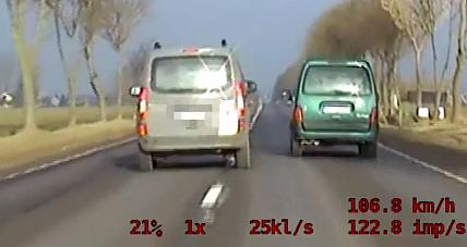 Grupa Speed Walczy Z Piratami...