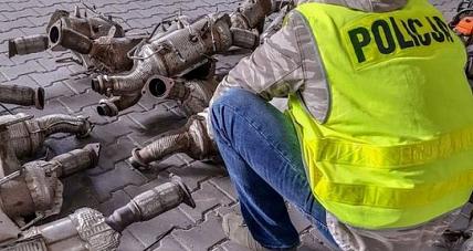 Wycinali Katalizatory Z Aut...