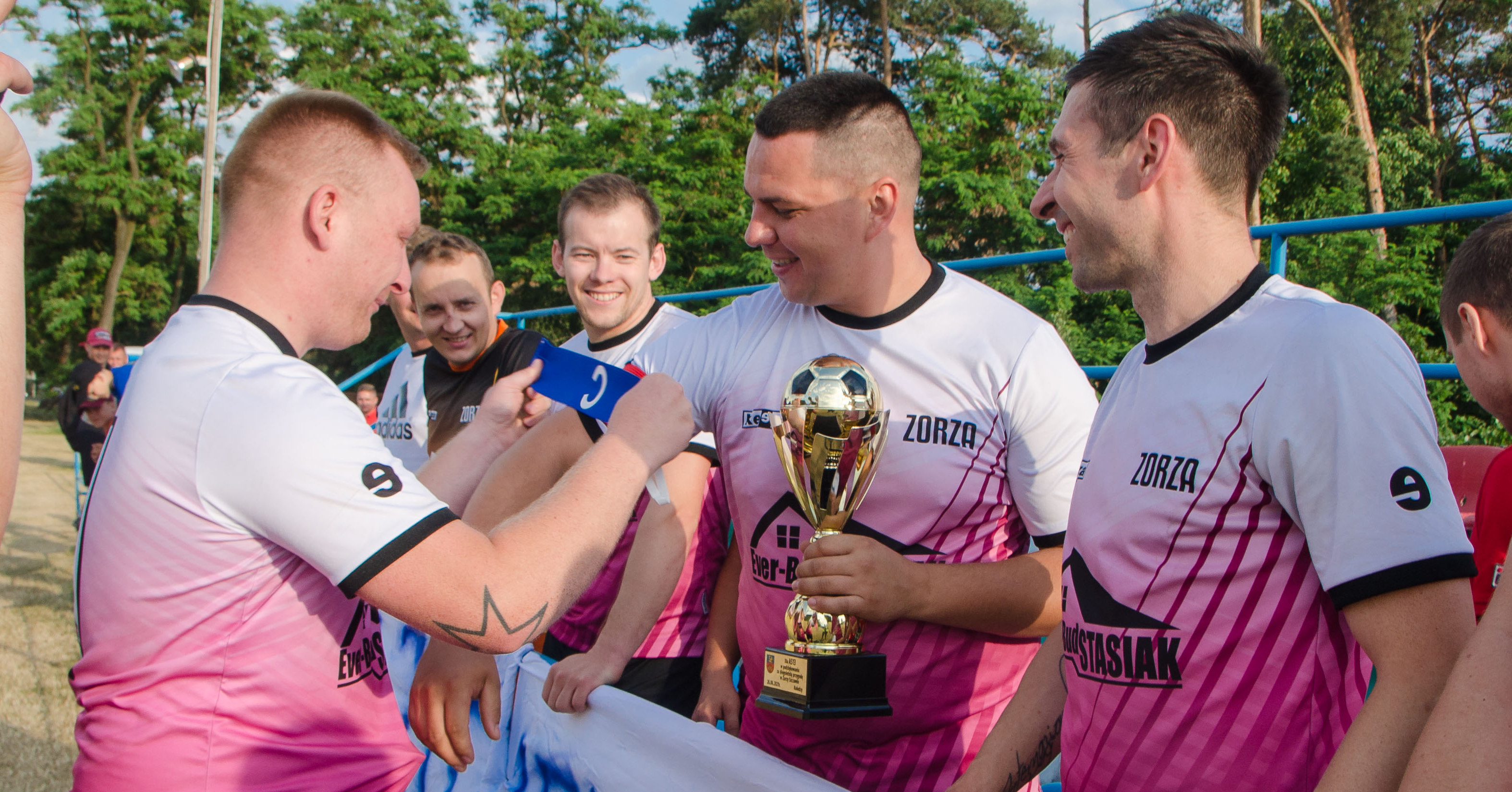 W ostatniej kolejce A-klasy Zorza Szczawin pokonała Błyskawicę Lucień [ZDJĘCIA]