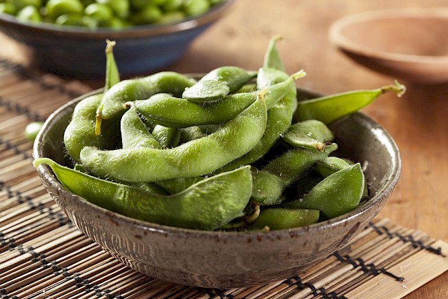 Kalorie w edamame. Sprawdziliśmy ile ich jest