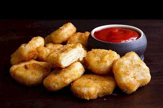 Sprawdzamy ile kalorii mają chicken mcnuggets. Byliśmy zaskoczeni