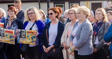 Wierni Wyszli Na Ulice Gostynina....