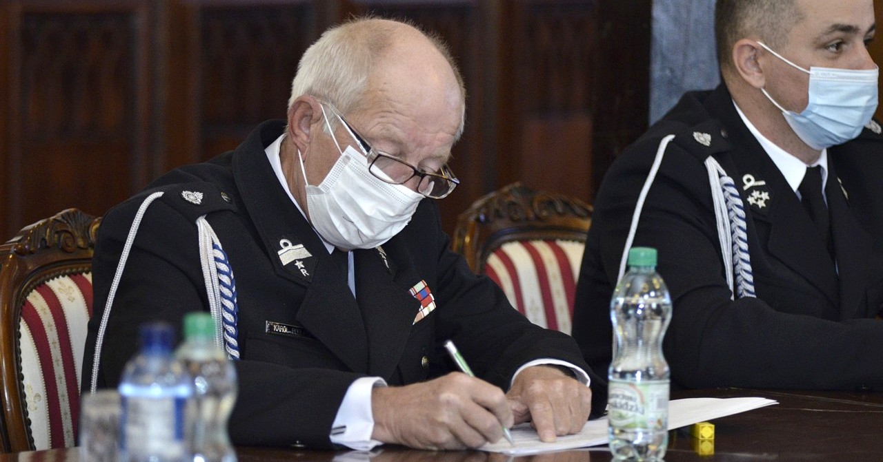 Podziękowania dla Karola Podleśnego wieloletniego prezesa OSP Gostynin [ZDJĘCIA]